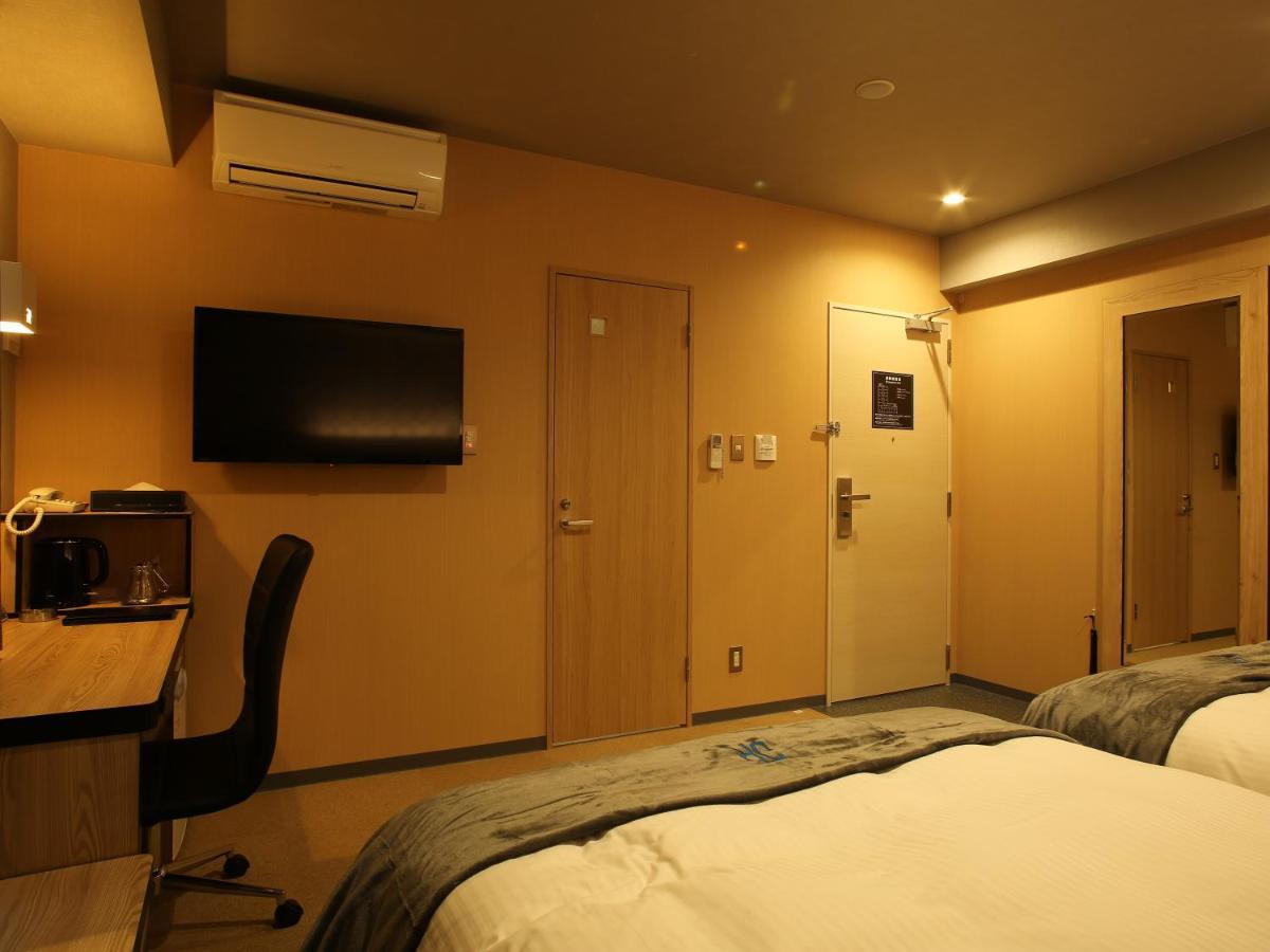 Green Rich Hotel & Capsule Naha - Artificial Hot Spring Futamata Yunohana Exterior photo